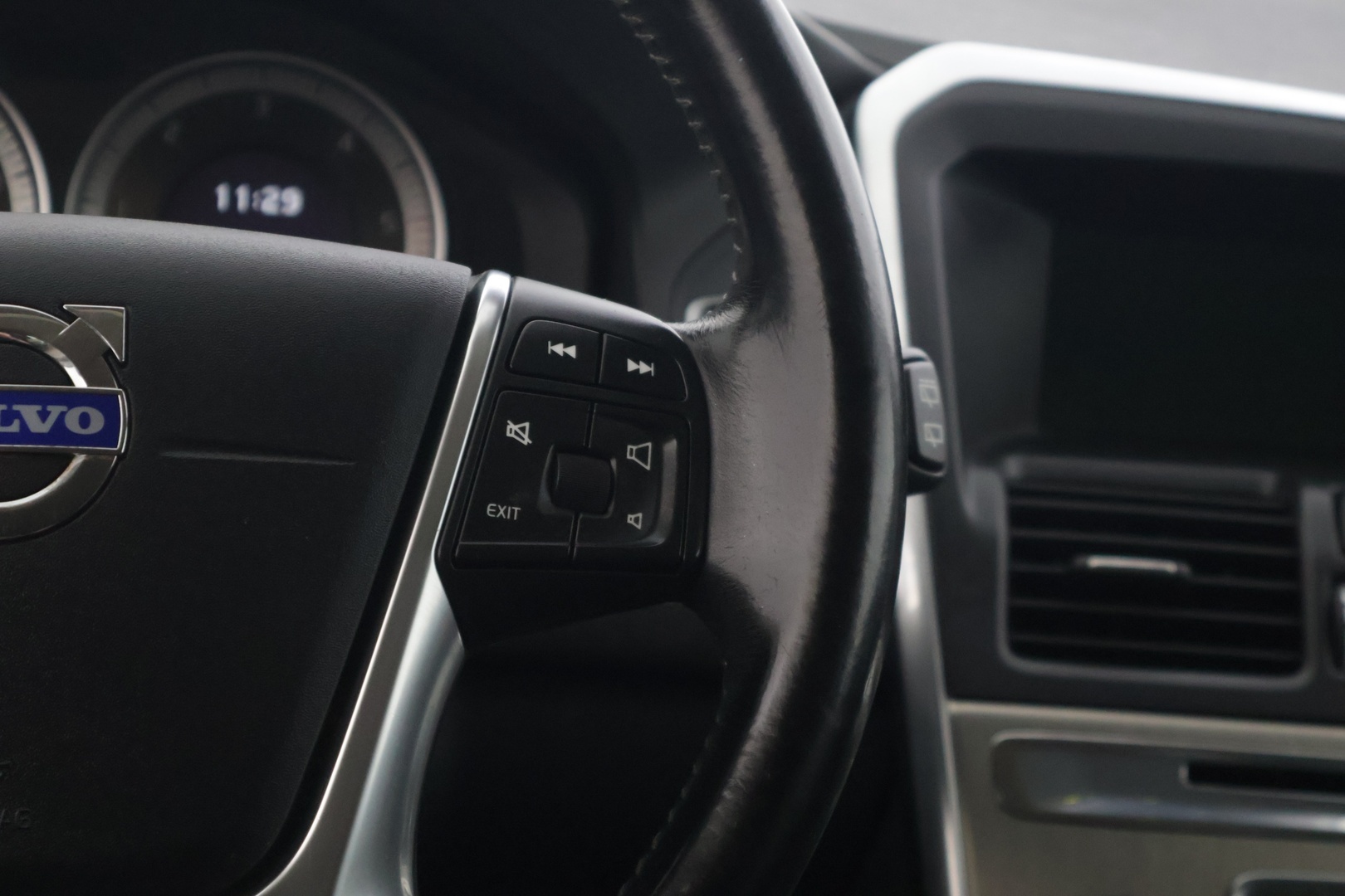 VOLVO XC60 2012