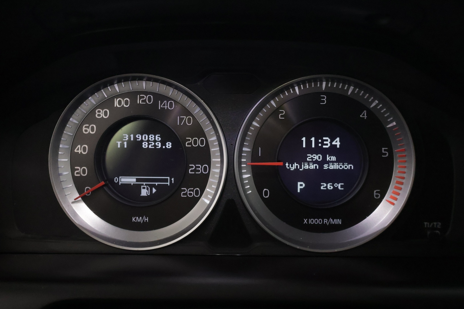 VOLVO XC60 2012