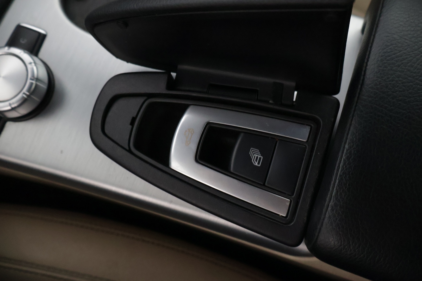 MERCEDES-BENZ SLK 2012