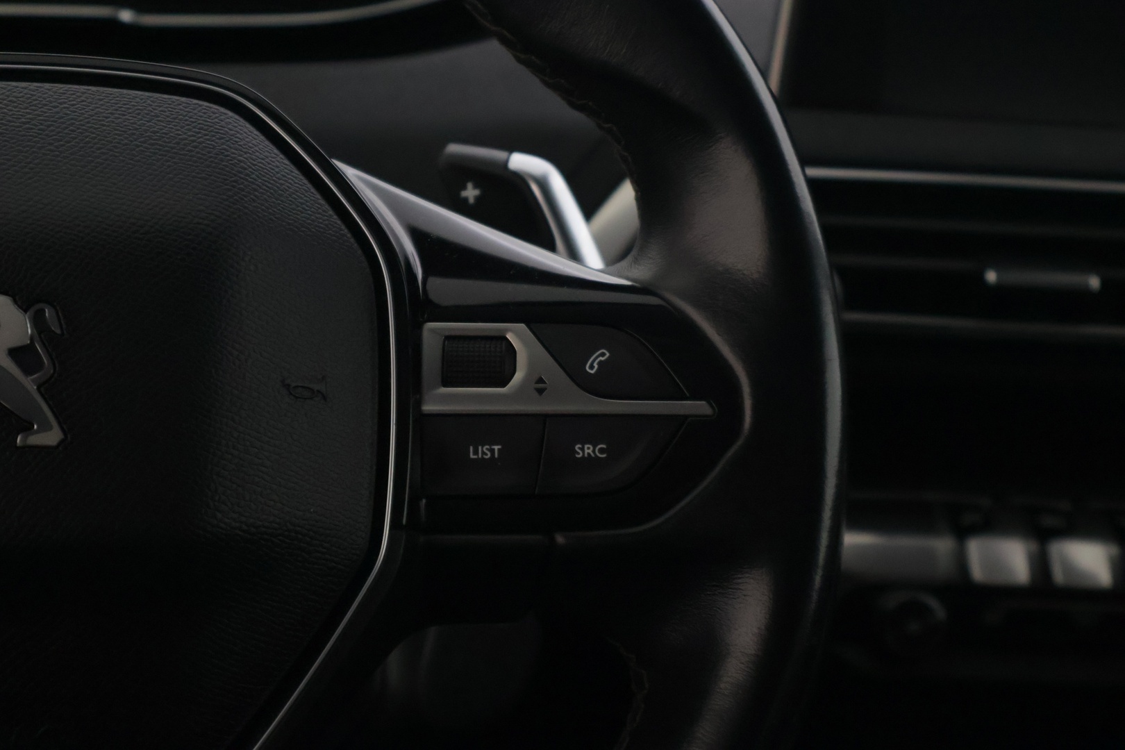 PEUGEOT 3008 2018