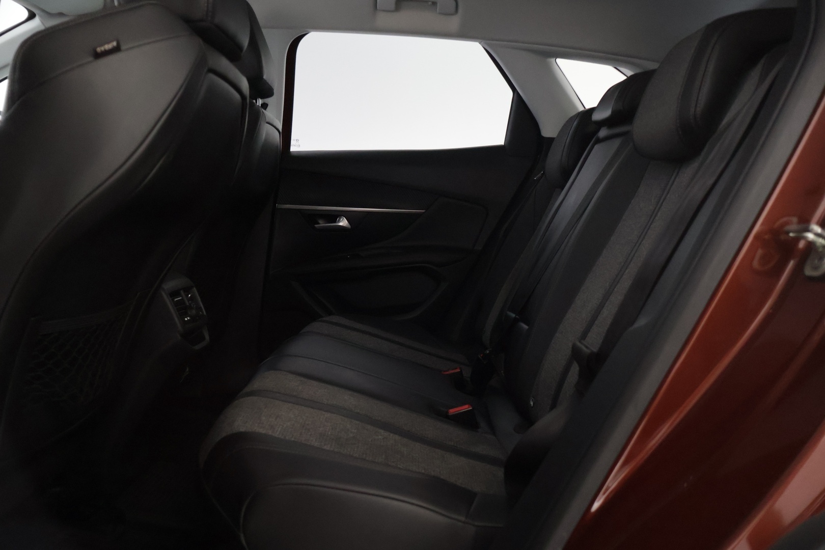 PEUGEOT 3008 2018