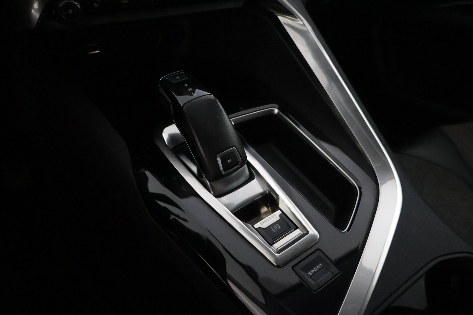PEUGEOT 3008 2018
