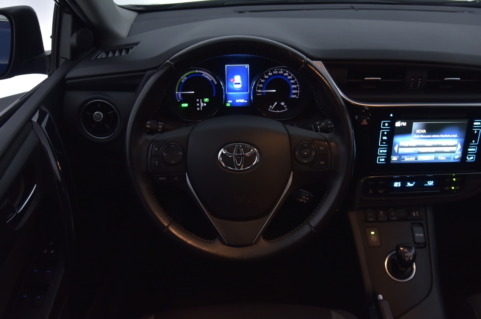 TOYOTA Auris 2016