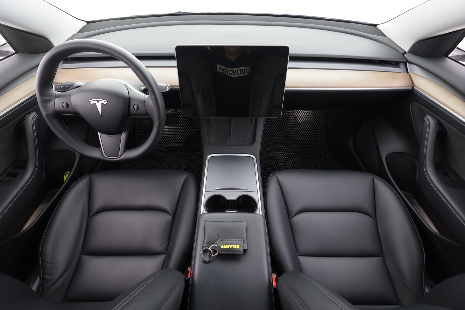 TESLA MODEL 3 2021