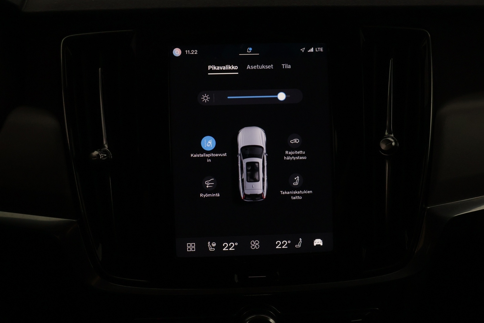 VOLVO V90 2023