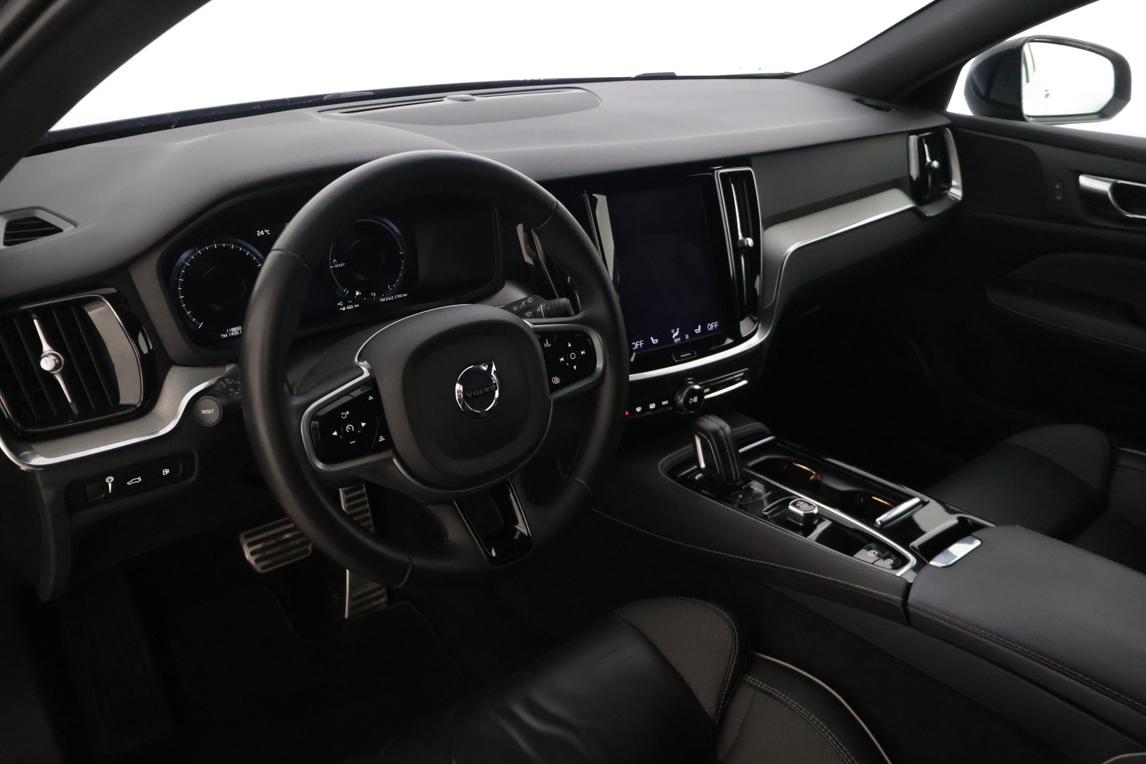 VOLVO V60 2022