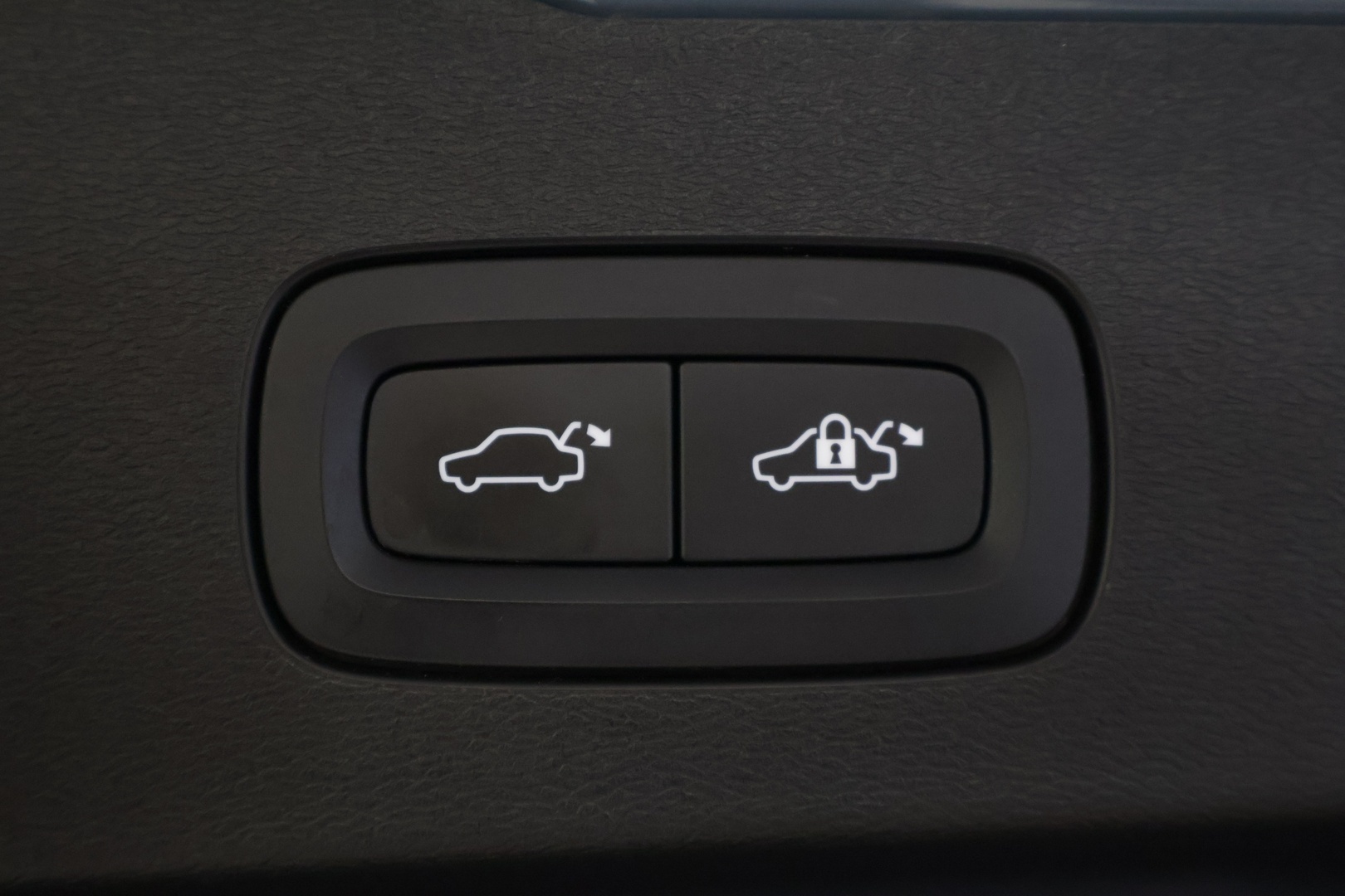 VOLVO V60 2022