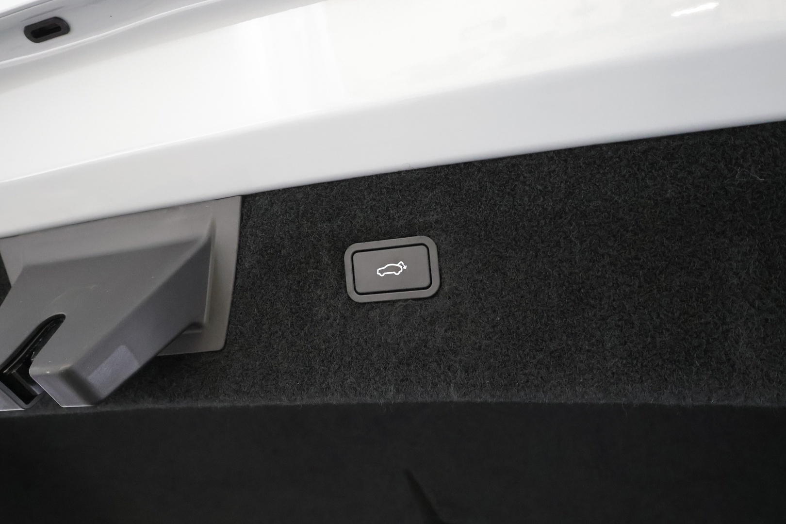 POLESTAR 4 2024