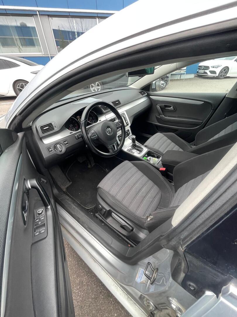 VOLKSWAGEN Passat CC 2010