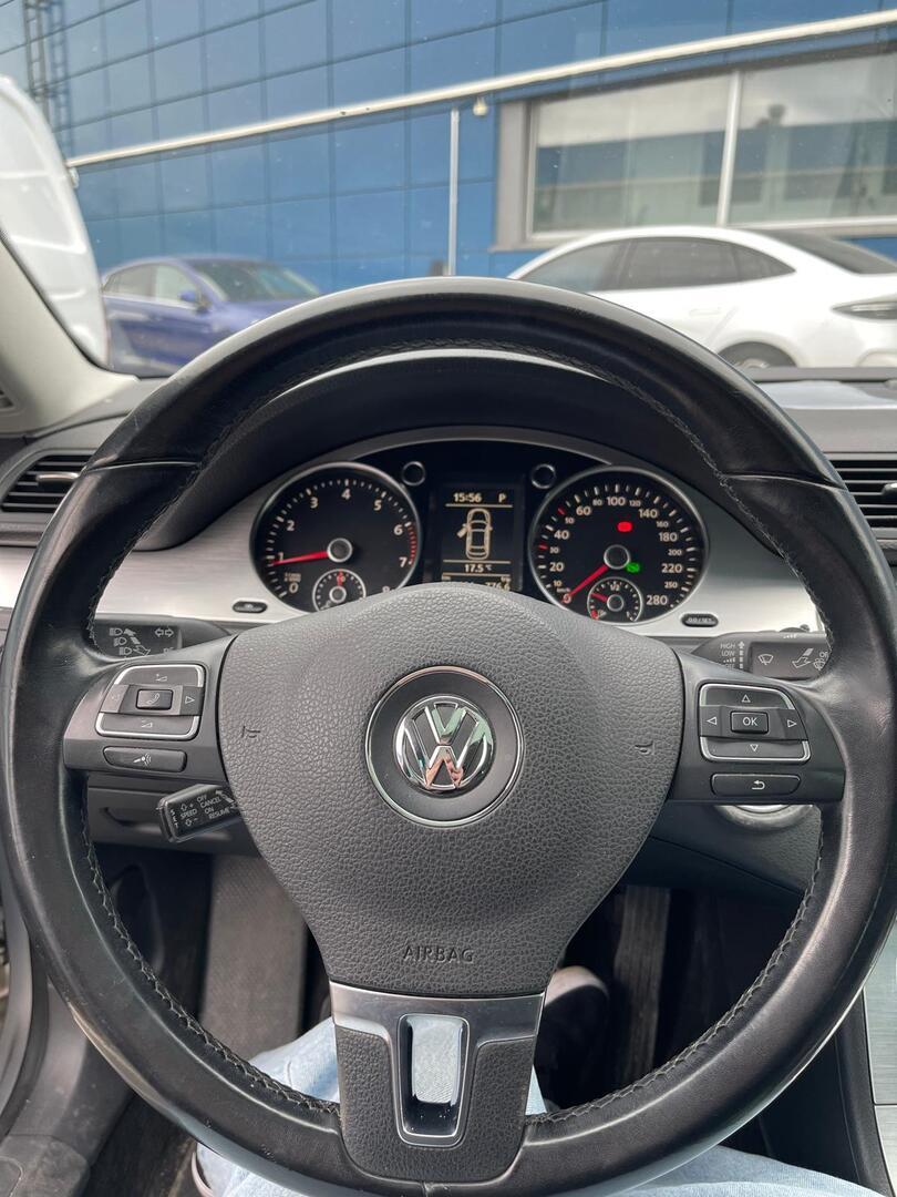 VOLKSWAGEN Passat CC 2010
