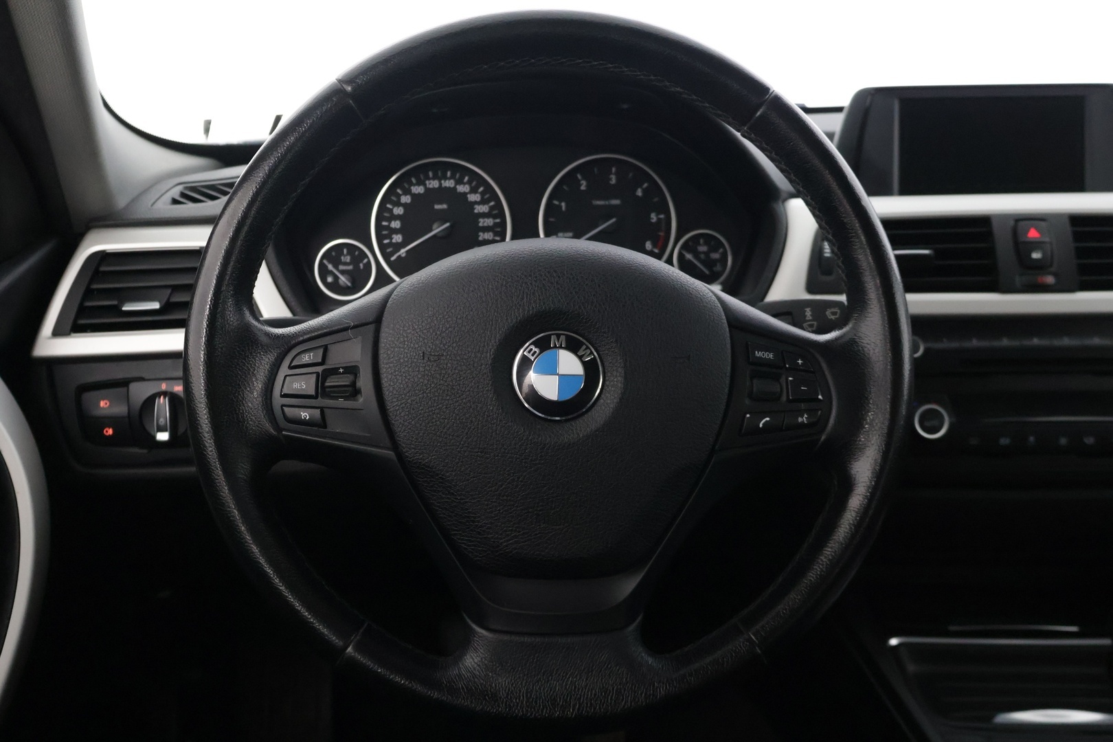 BMW 318 2014