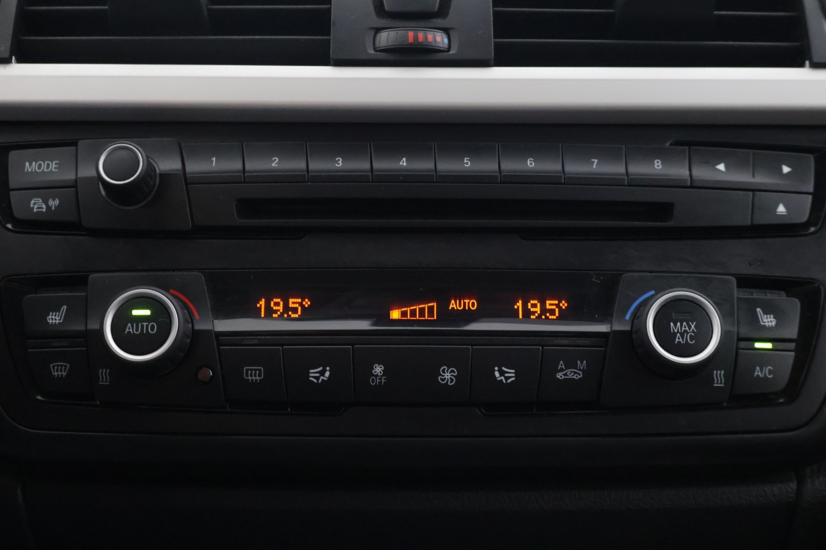 BMW 318 2014