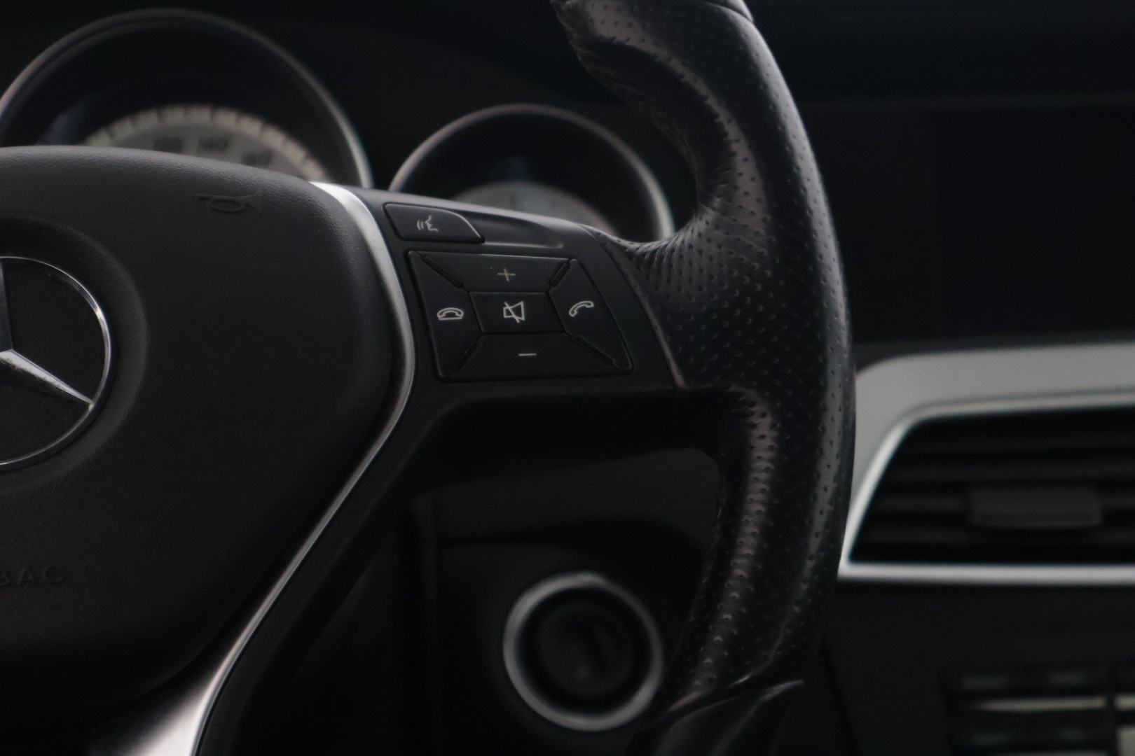 MERCEDES-BENZ C 2011