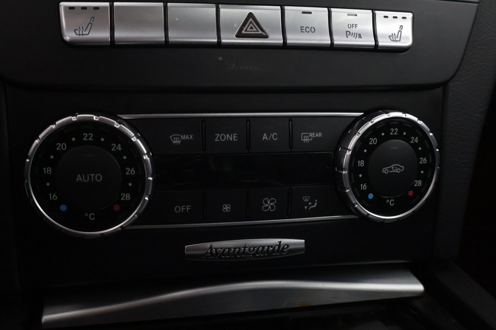 MERCEDES-BENZ C 2011