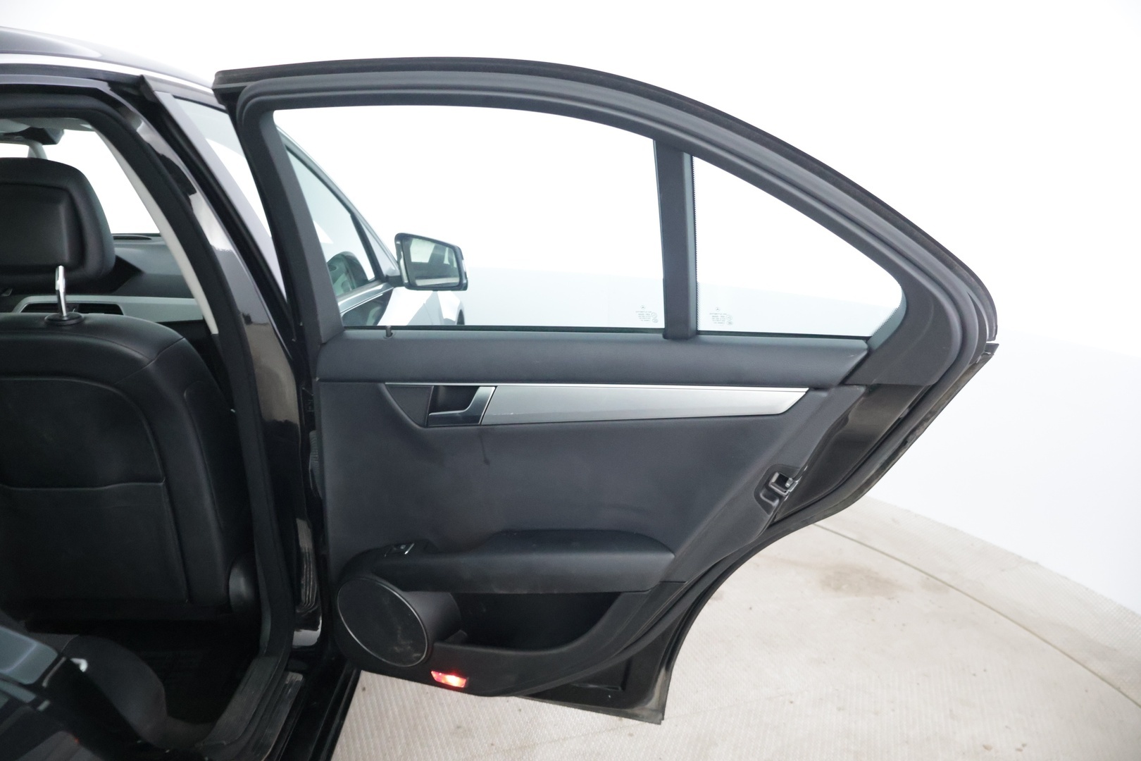 MERCEDES-BENZ C 2011