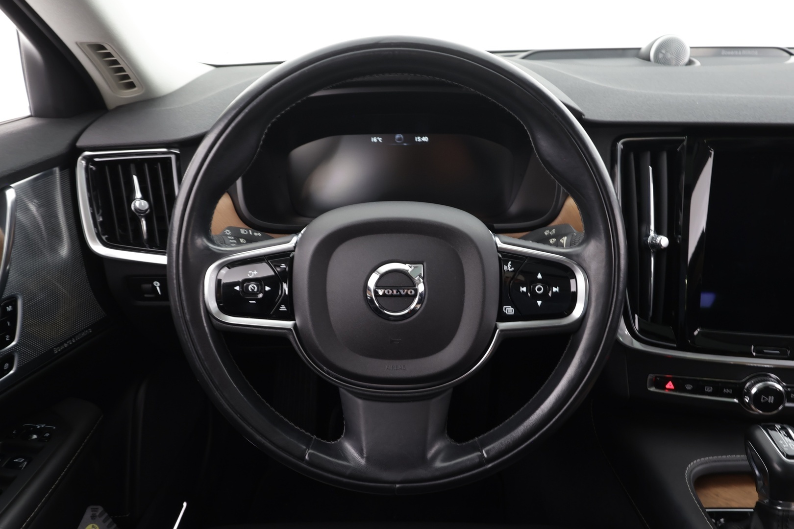 VOLVO S90 2017