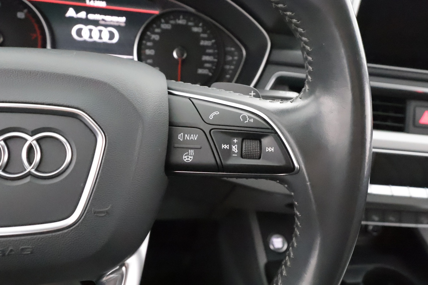 AUDI A4 allroad quattro 2017