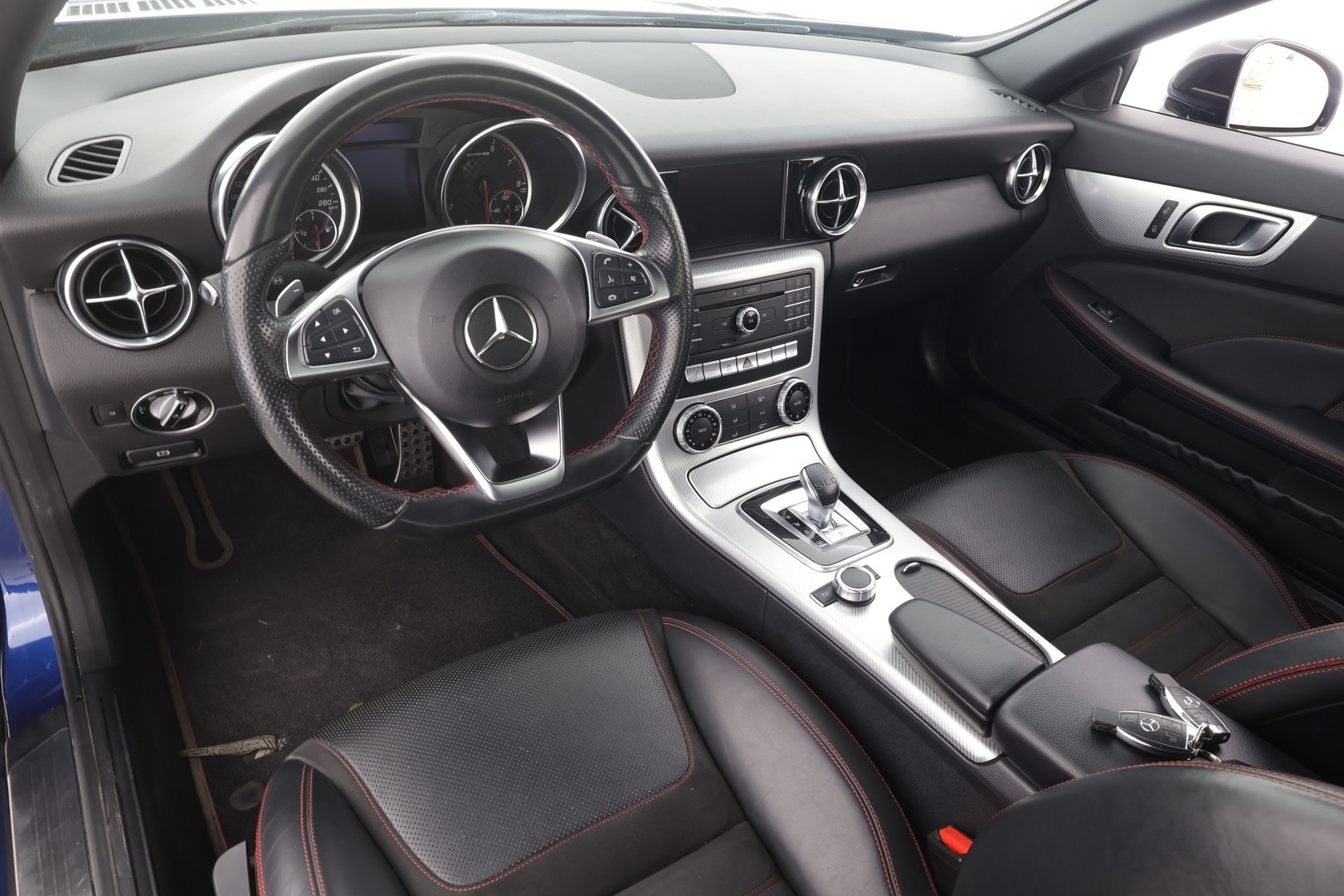 MERCEDES-BENZ SLC 2016