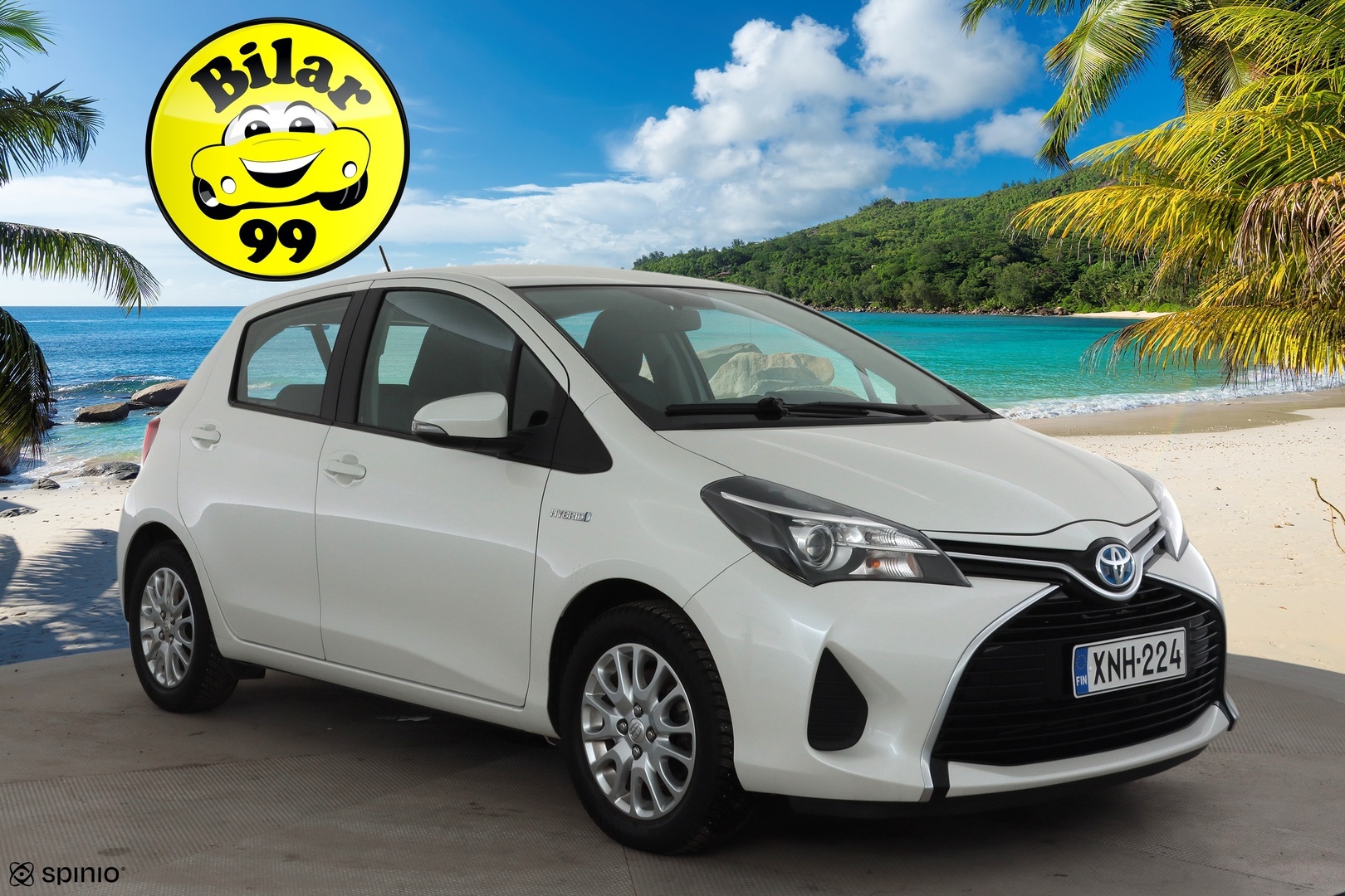 TOYOTA Yaris 2015