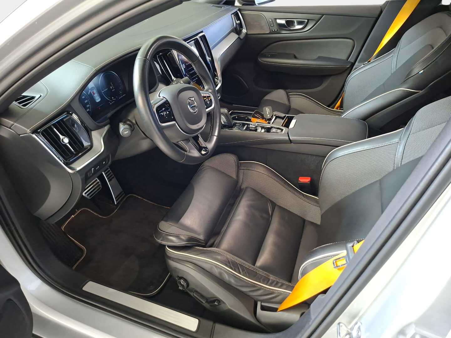 VOLVO S60 2021