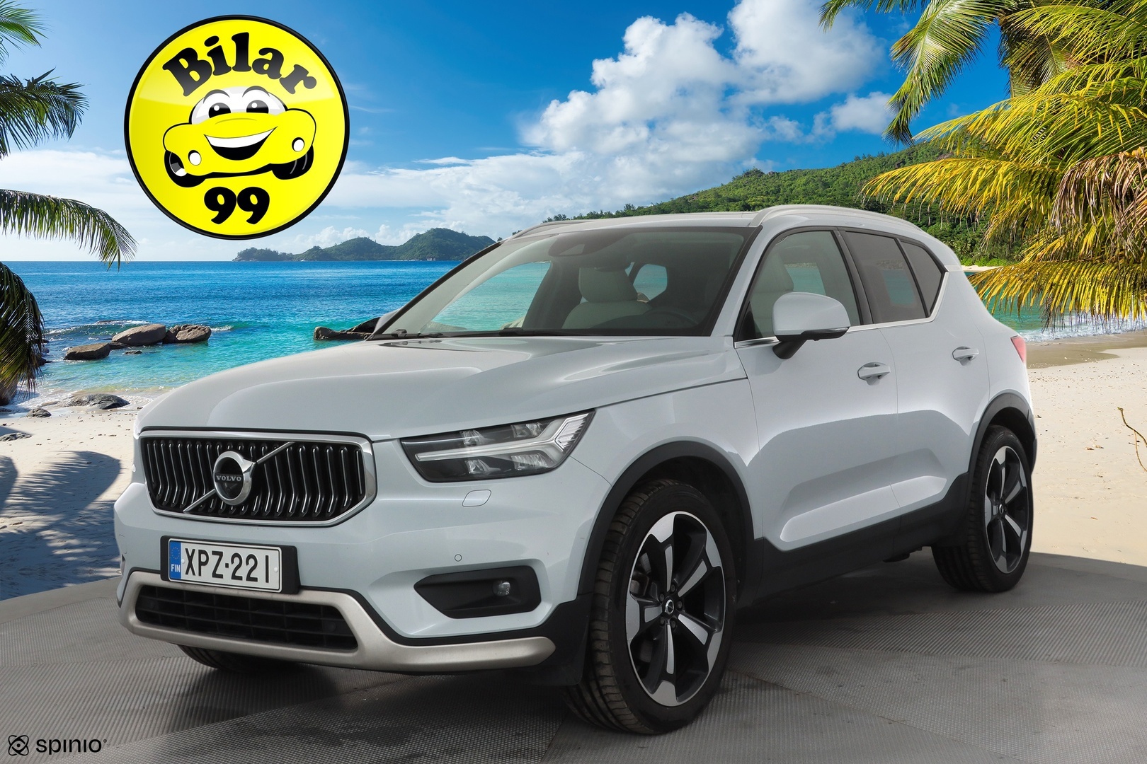 VOLVO XC40 2021