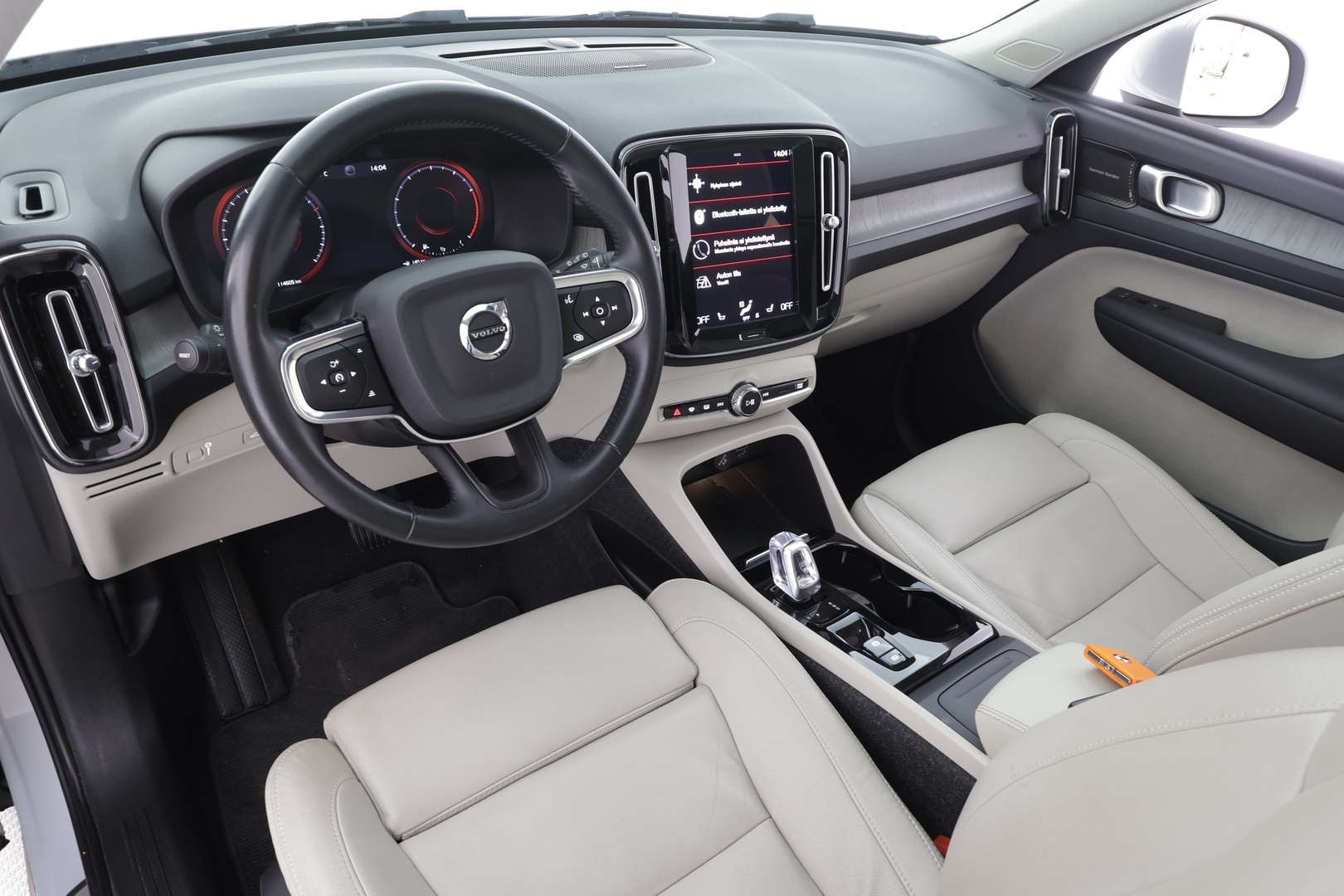 VOLVO XC40 2021
