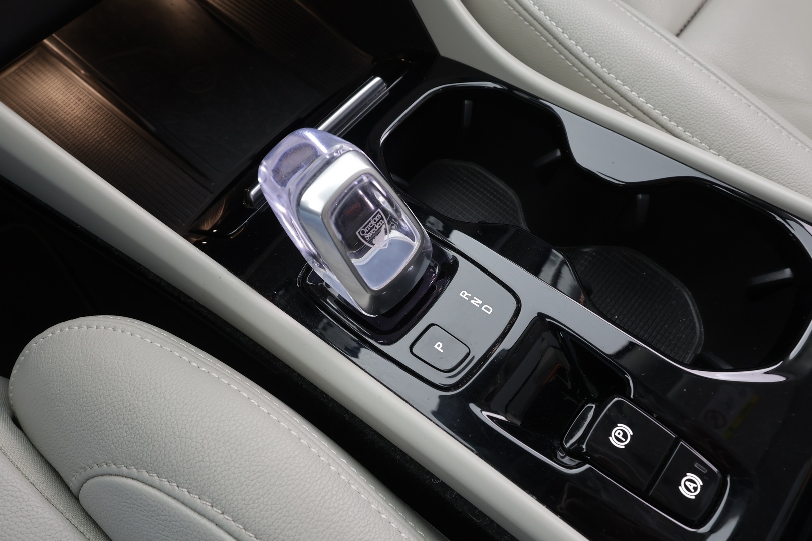 VOLVO XC40 2021