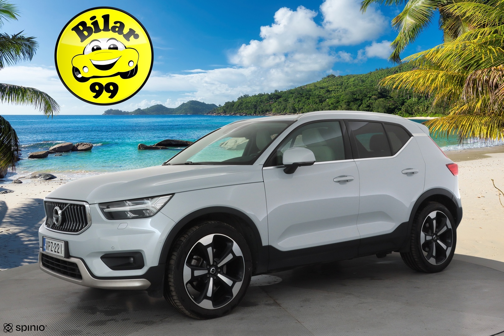 VOLVO XC40 2021