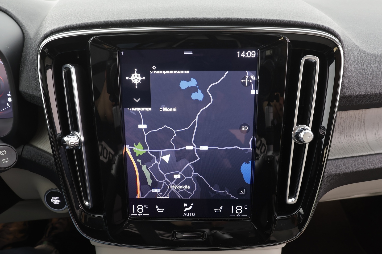 VOLVO XC40 2021