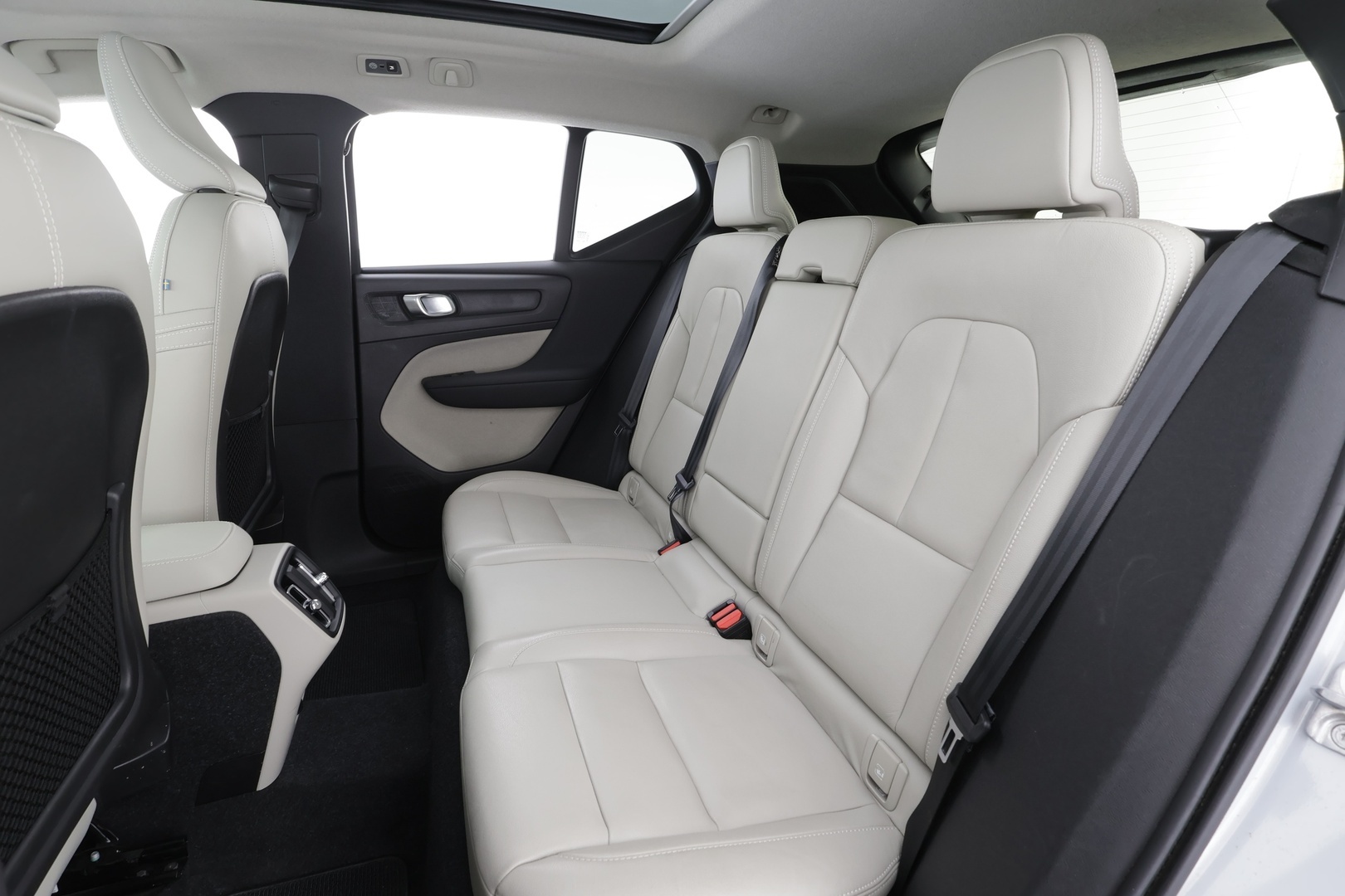 VOLVO XC40 2021