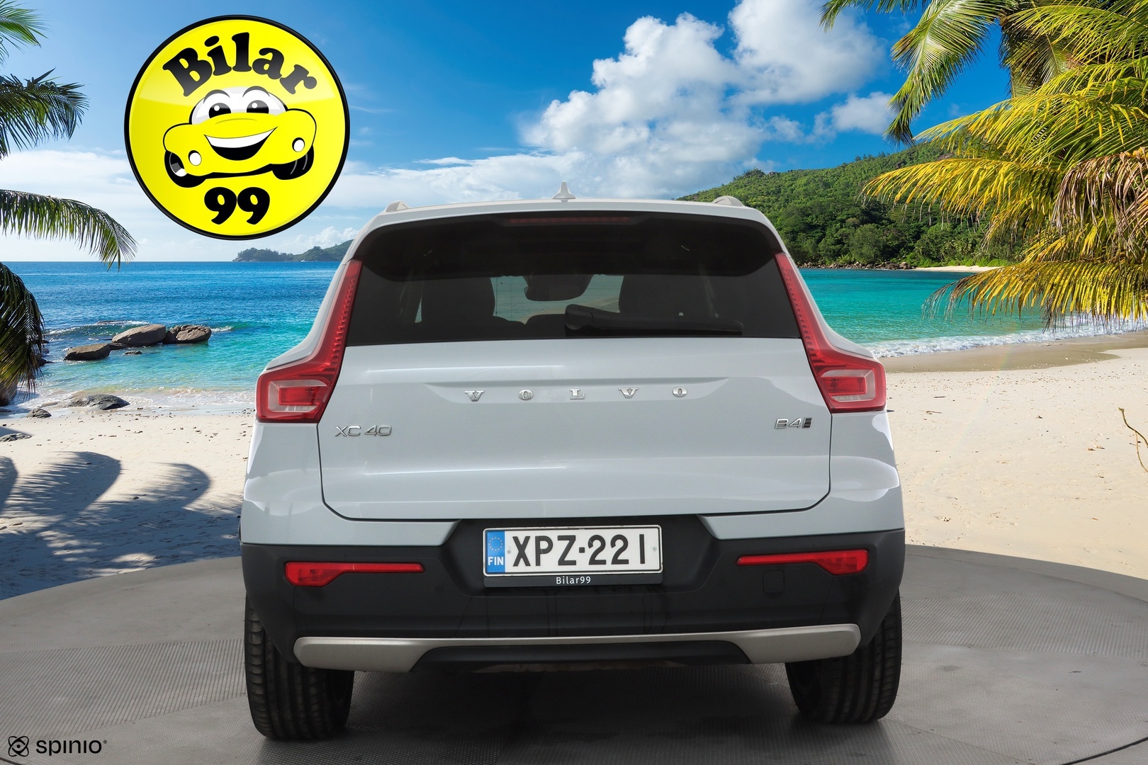 VOLVO XC40 2021