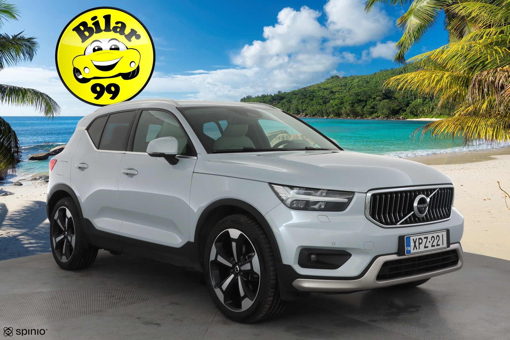 VOLVO XC40 2021
