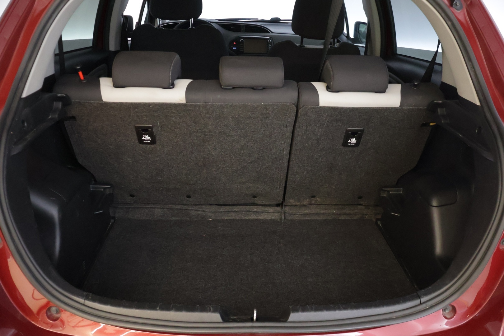 TOYOTA Yaris 2017