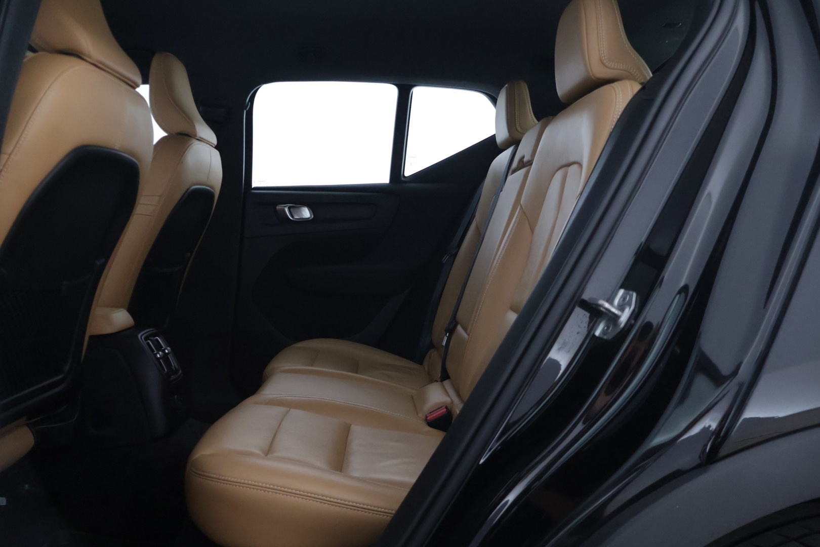 VOLVO XC40 2021