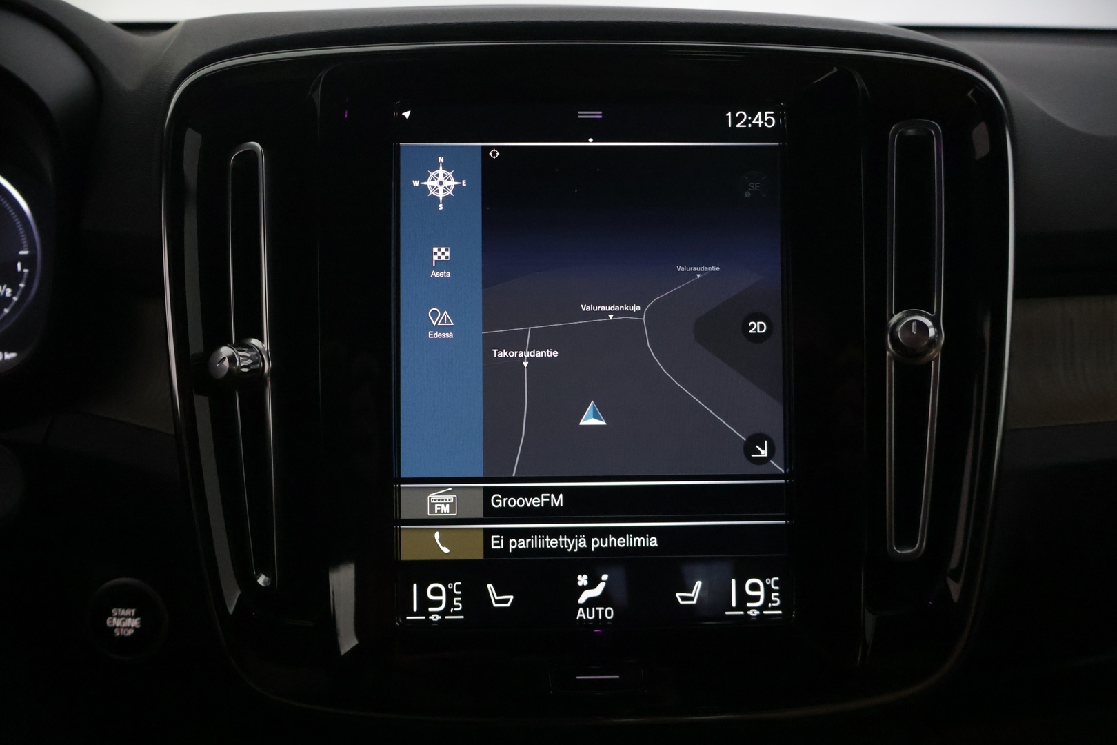 VOLVO XC40 2021
