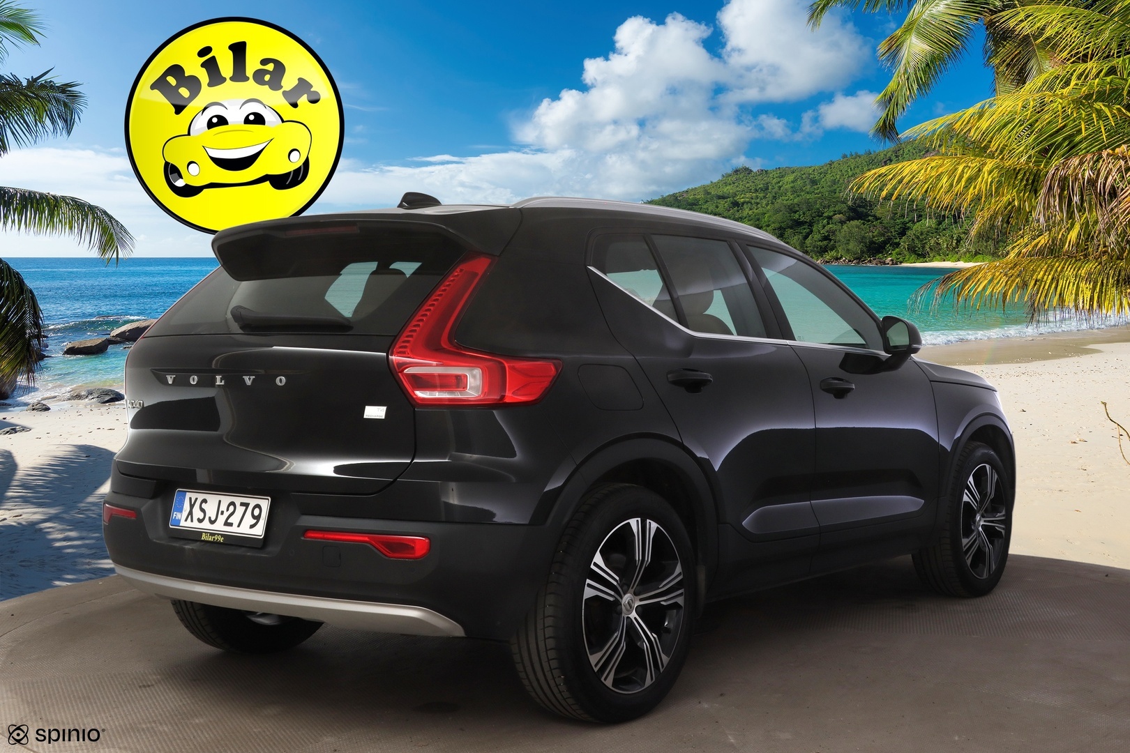 VOLVO XC40 2021