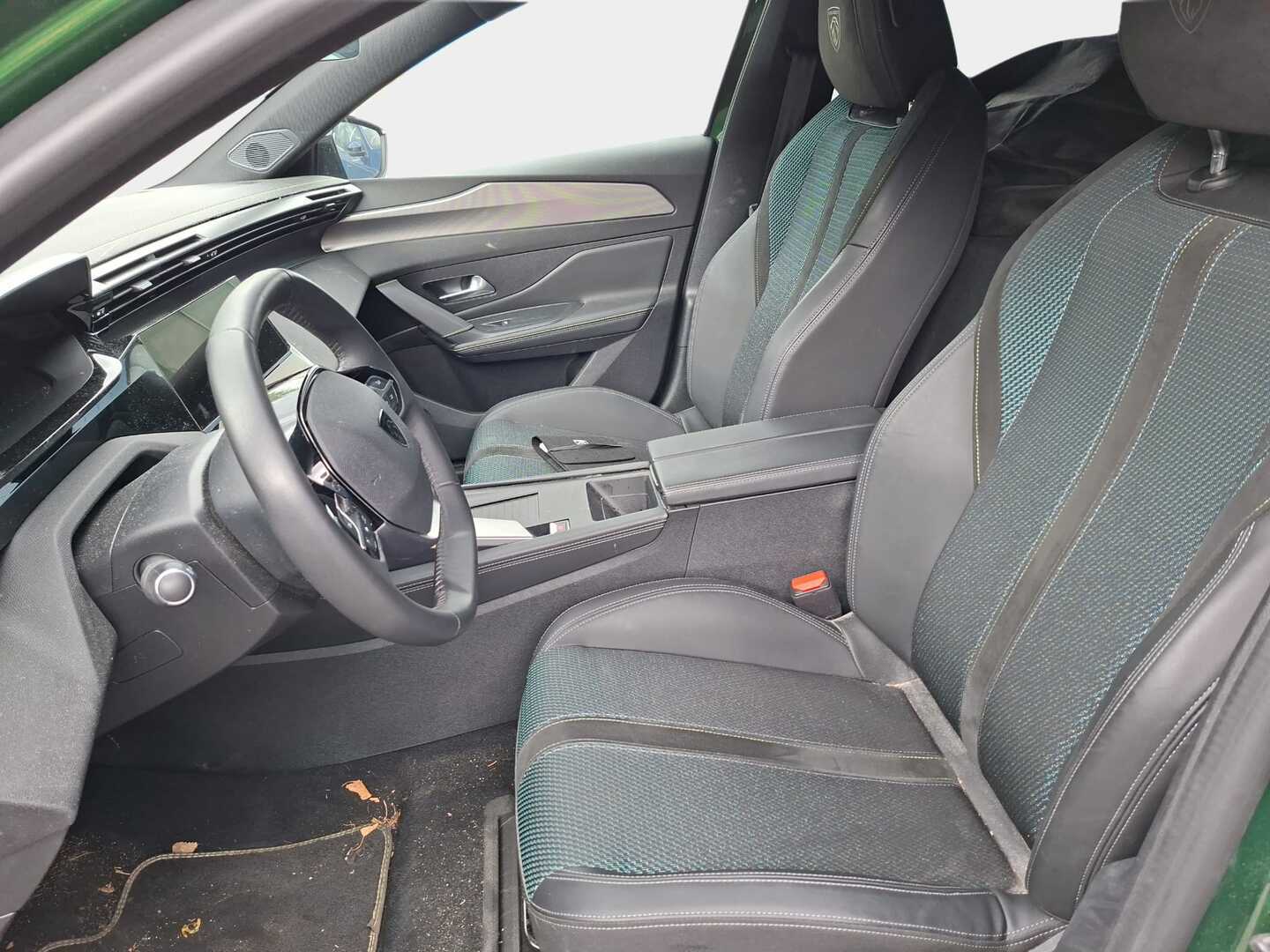 PEUGEOT E-308 2023
