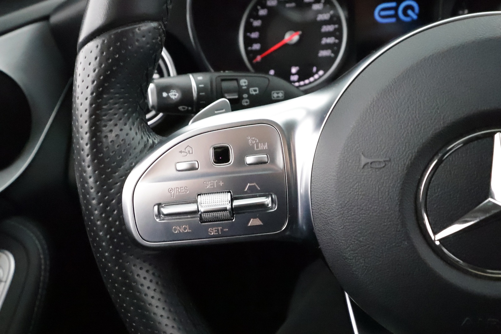 MERCEDES-BENZ C 2020