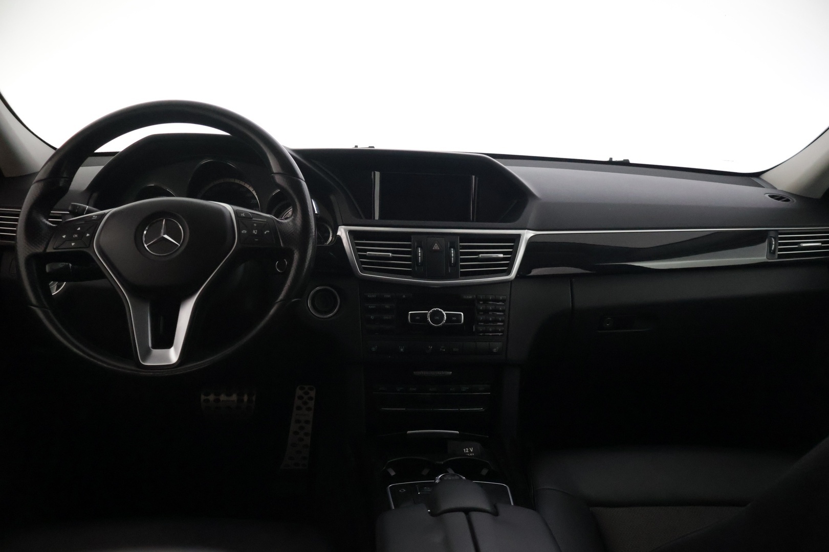MERCEDES-BENZ E 2012