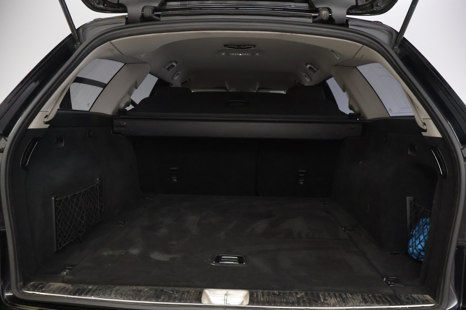 MERCEDES-BENZ E 2012