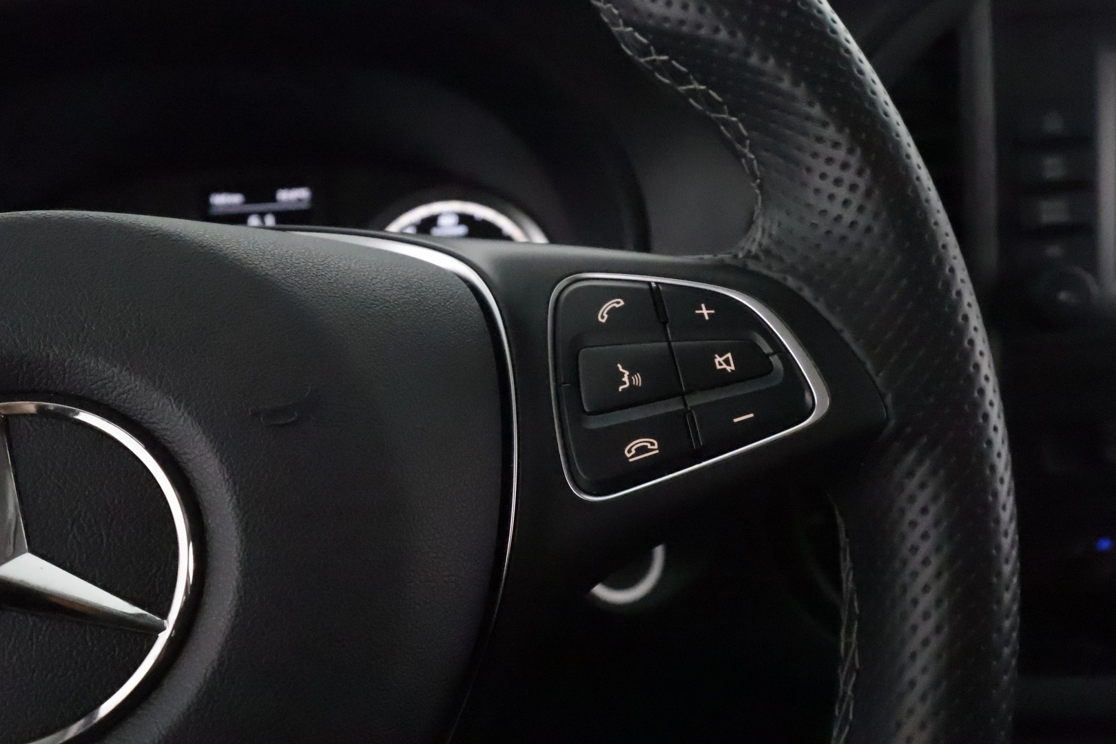 MERCEDES-BENZ Vito 2024