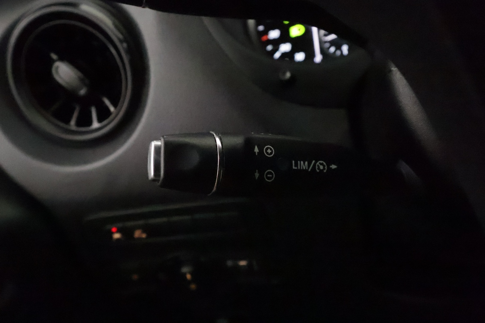 MERCEDES-BENZ Vito 2024