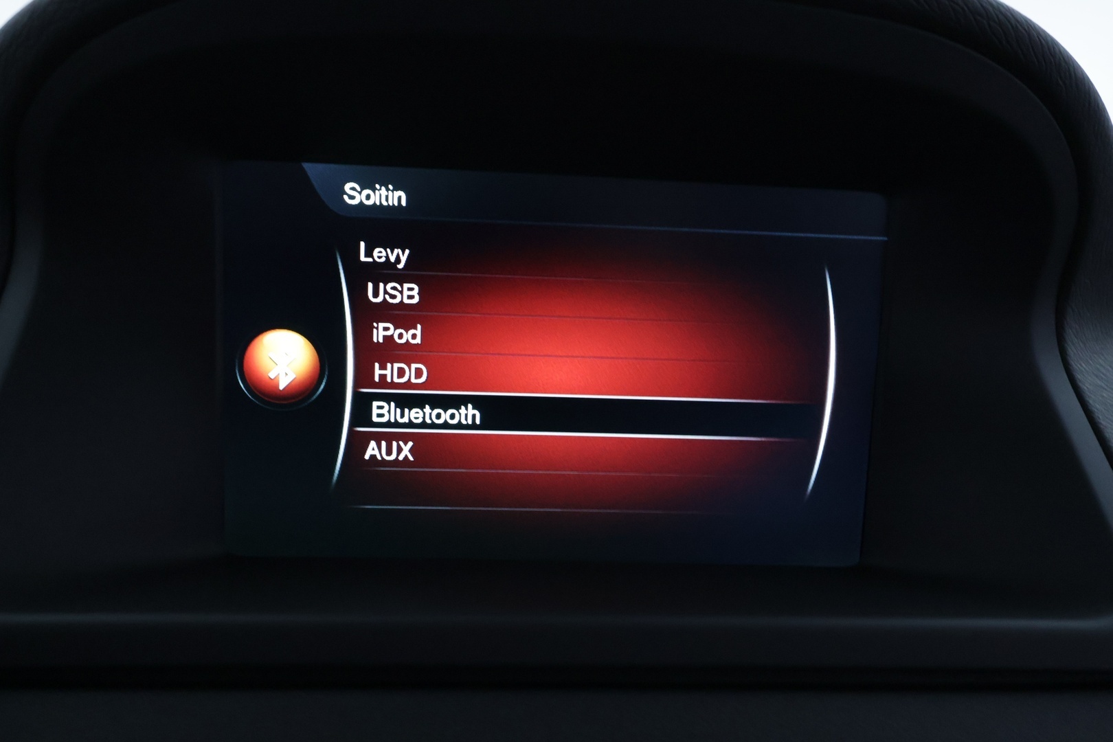 VOLVO V70 2016