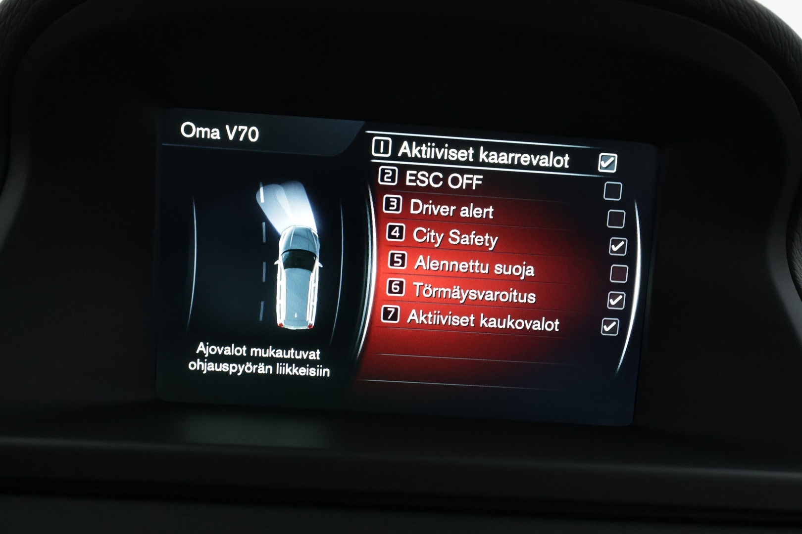 VOLVO V70 2016