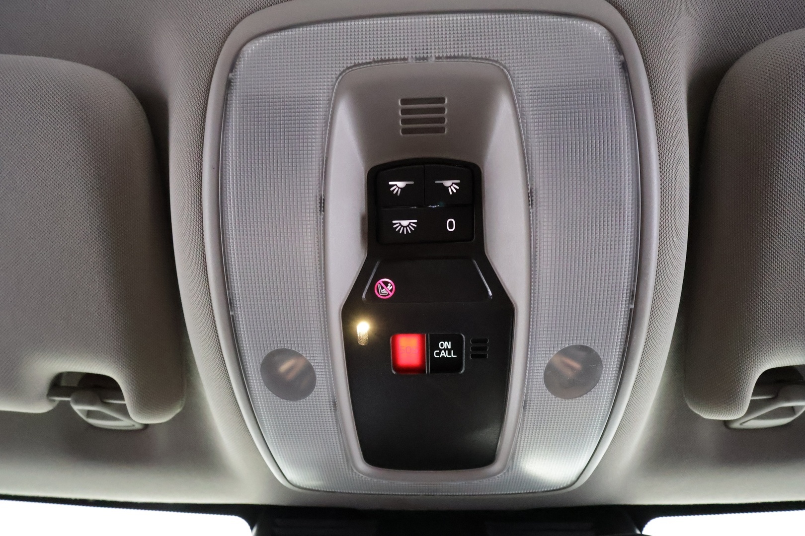 VOLVO V70 2016