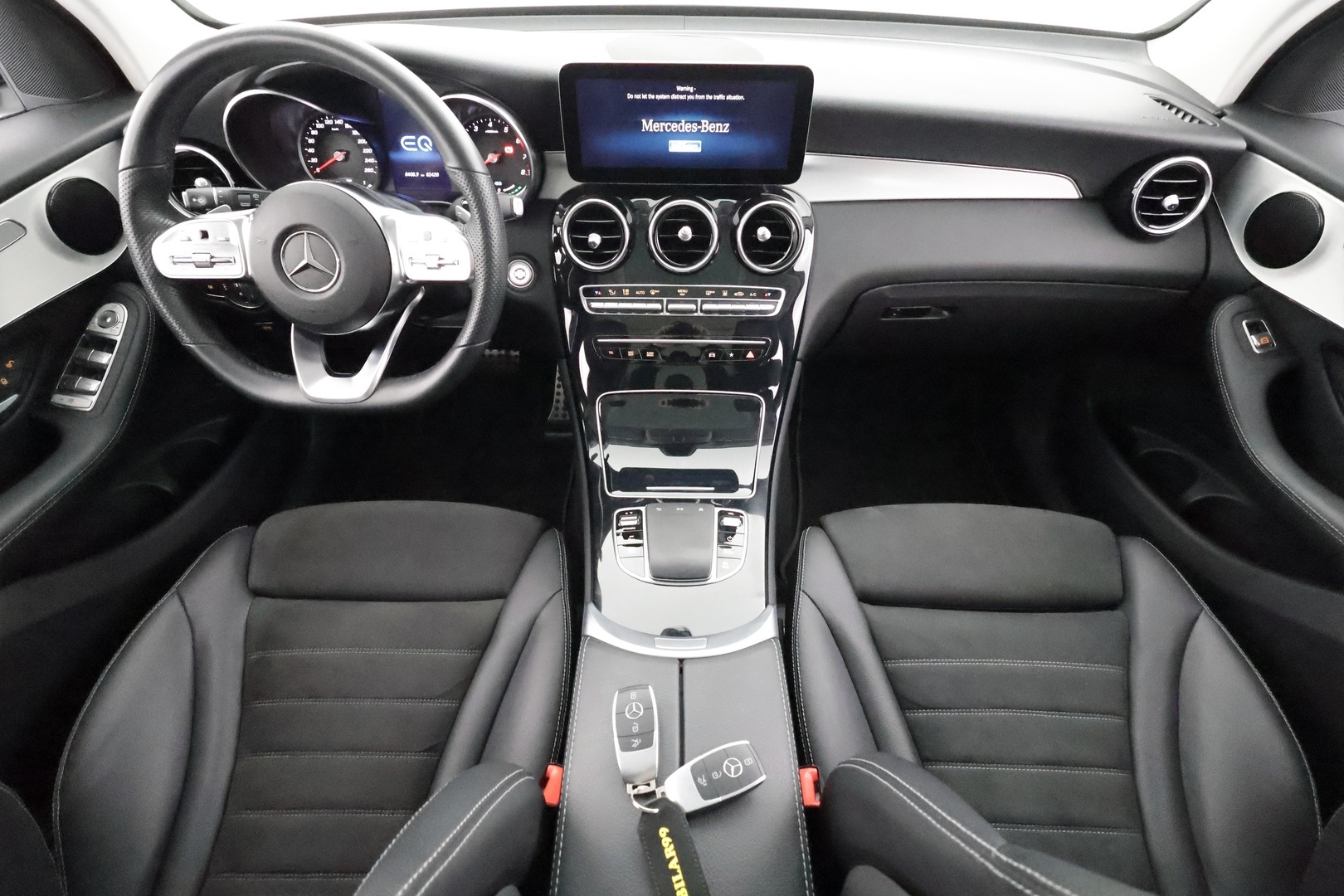 MERCEDES-BENZ GLC 2022