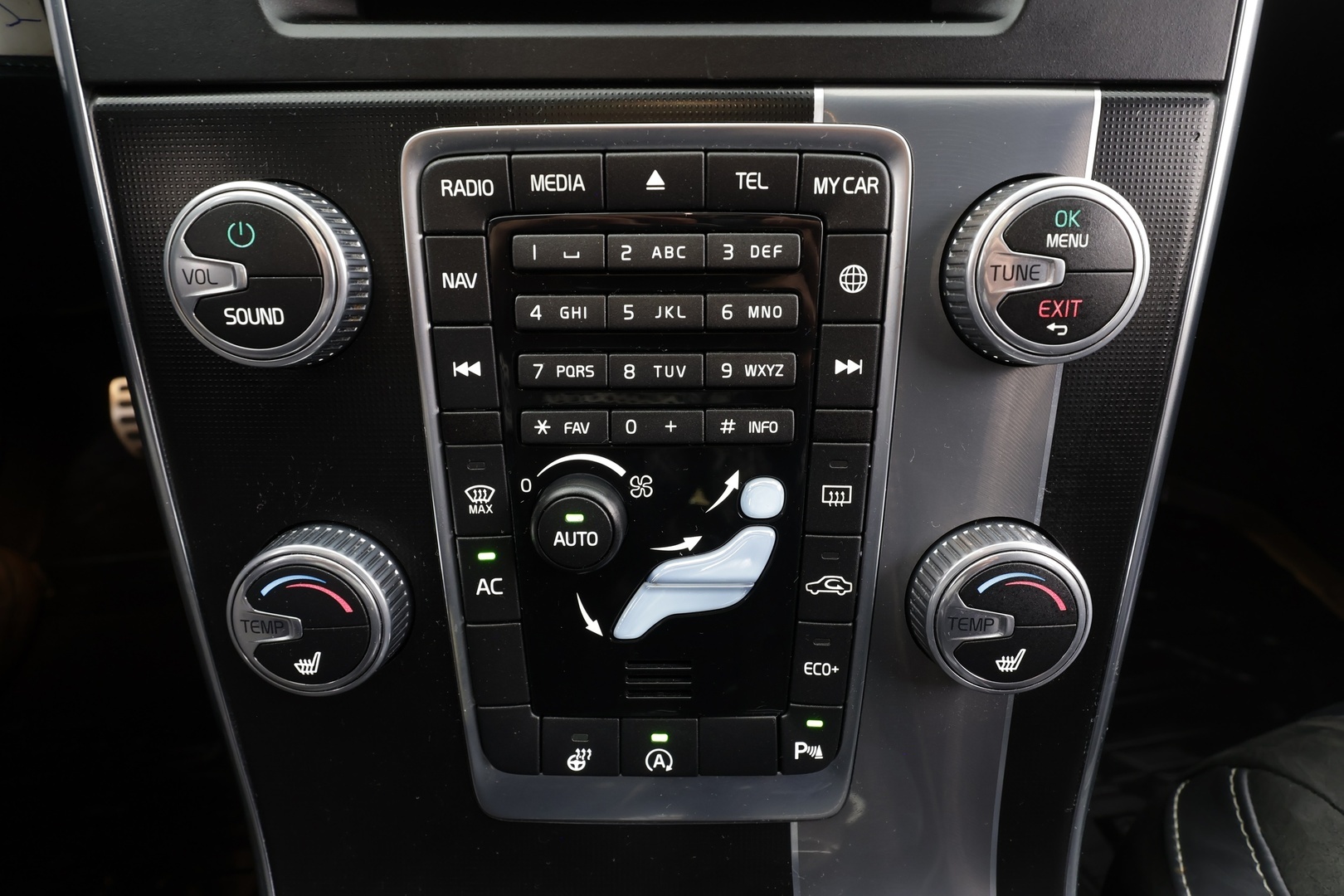 VOLVO V60 2017