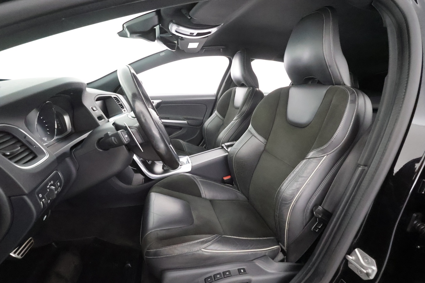 VOLVO V60 2017