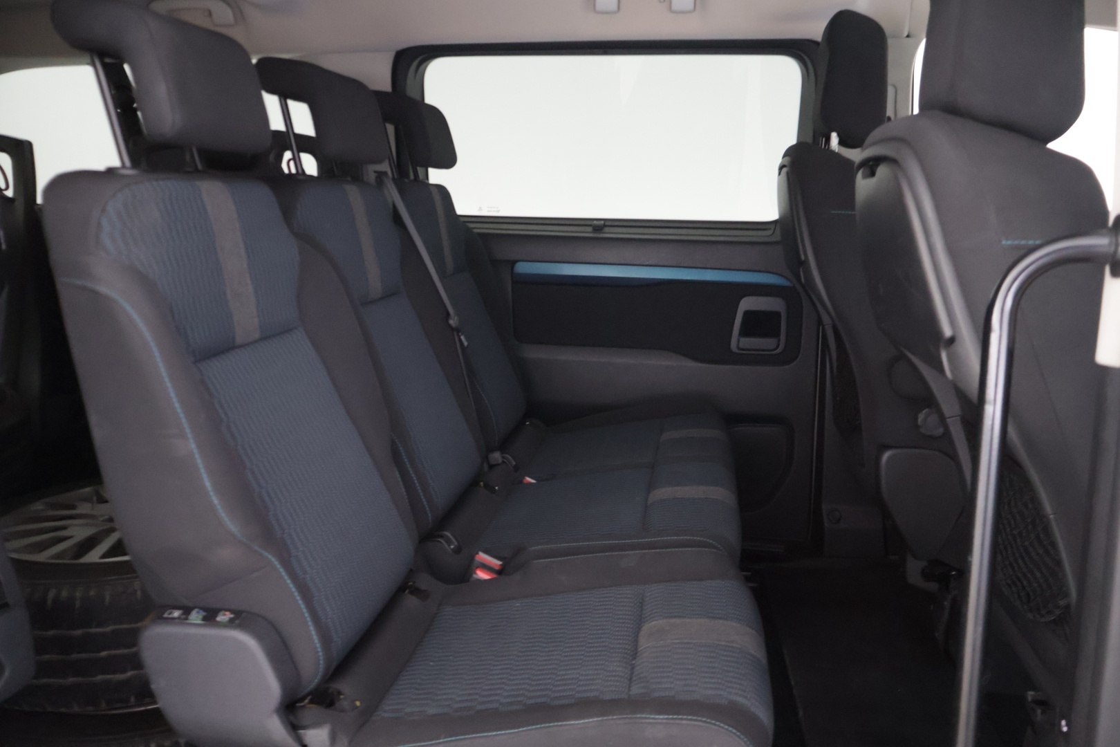 PEUGEOT Traveller 2020