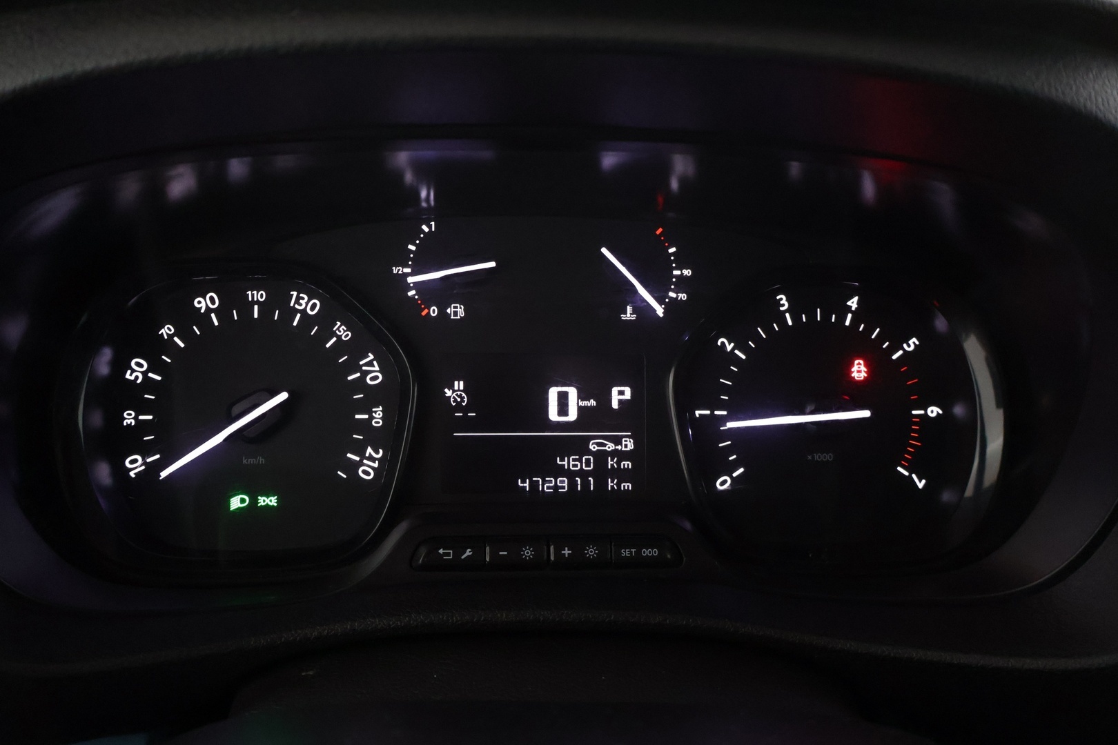 PEUGEOT Traveller 2020